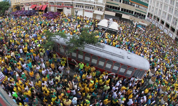 O Brasil vai às ruas
