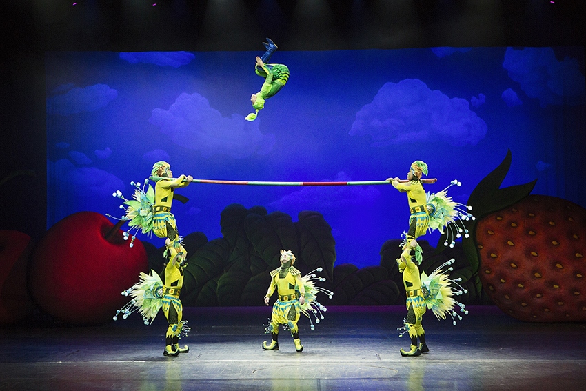 Ópera de Arame recebe o tradicional Circo da China