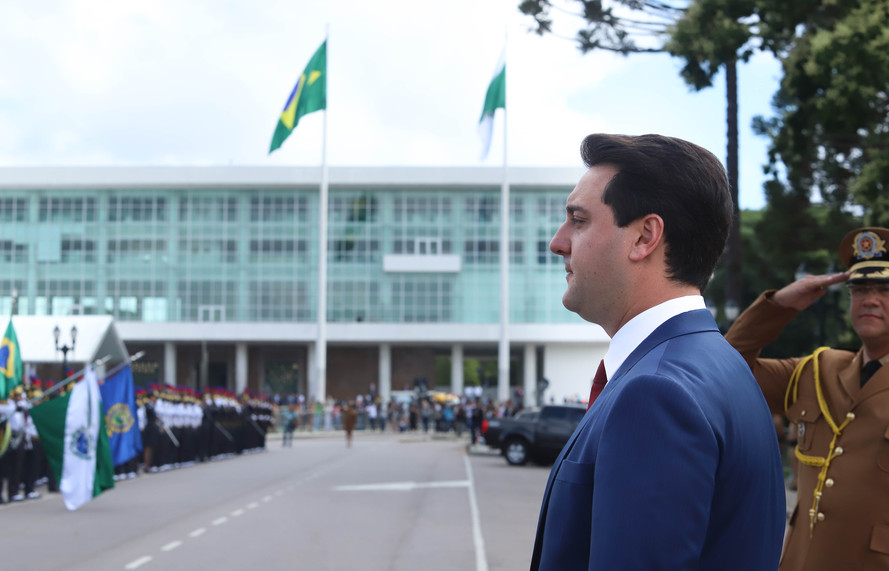 Vamos preparar o Paraná para o futuro, afirma o governador Ratinho Junior