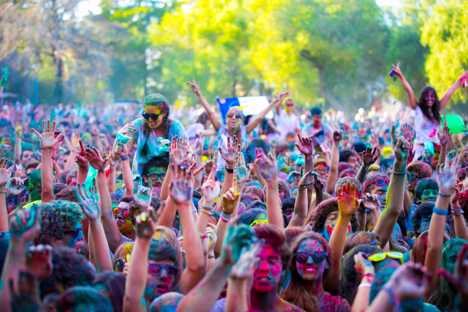 Maior festival de música e cores do mundo acontece neste sábado, em Curitiba