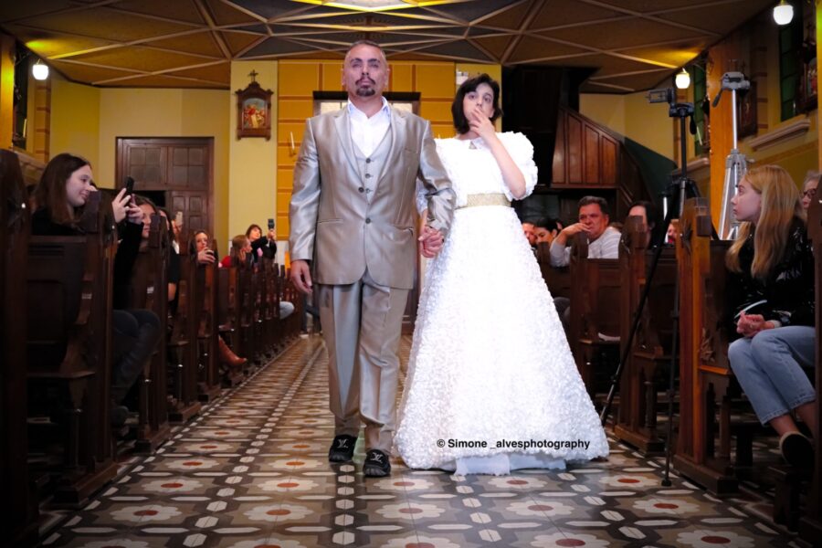Estilista Edson Eddel realizou  o primeiro desfile de moda de noivas numa igreja católica