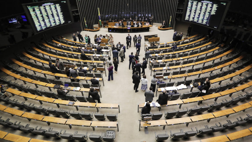 🚨 PL da Adultização em pauta na Câmara!