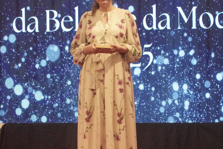 Amanda Ditzel: A Elegância Feita à Mão Que Encanta Gerações